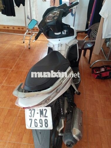 Honda Air Blade 2010 Trắng Thái Lan
