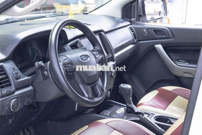 Ford Ranger XLS 4x2 AT 2019 Trắng 187.000km