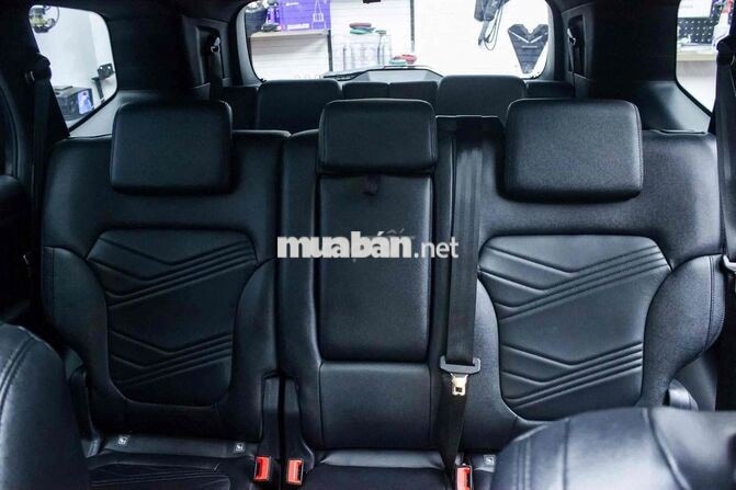 Ford Everest Titanium 4x4 2022 70.000km Nâu