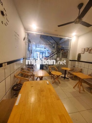 Mặt tiền 21 đường Số 27, đối diện BHX cách ĐH Công Thương 250m.