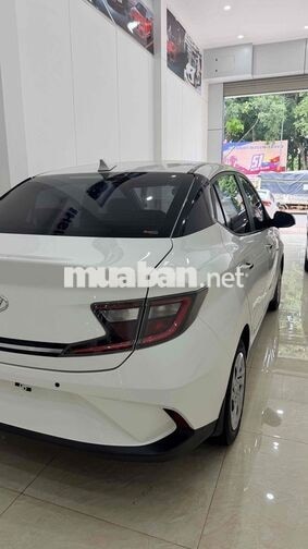 Hyundai i10 2021 số sàn màu Trắng