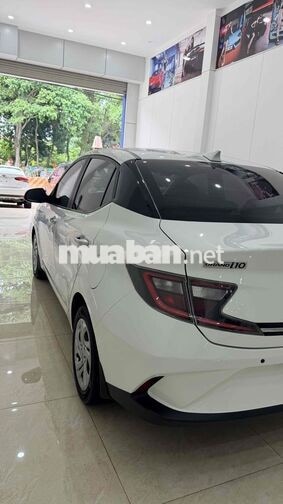 Hyundai i10 2021 số sàn màu Trắng