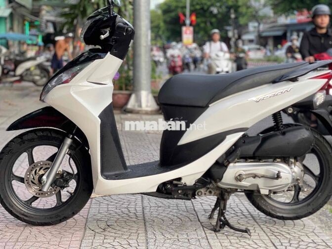 Honda Vision Trắng đen