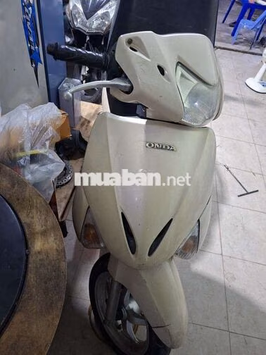Honda Lead 2011 Kem
