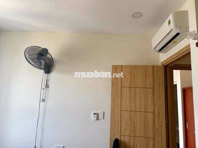 Cho thuê căn 2pn 2wc 62m2 đẹp sẵn nội thất Dream Home Q8 10/10 ở được
