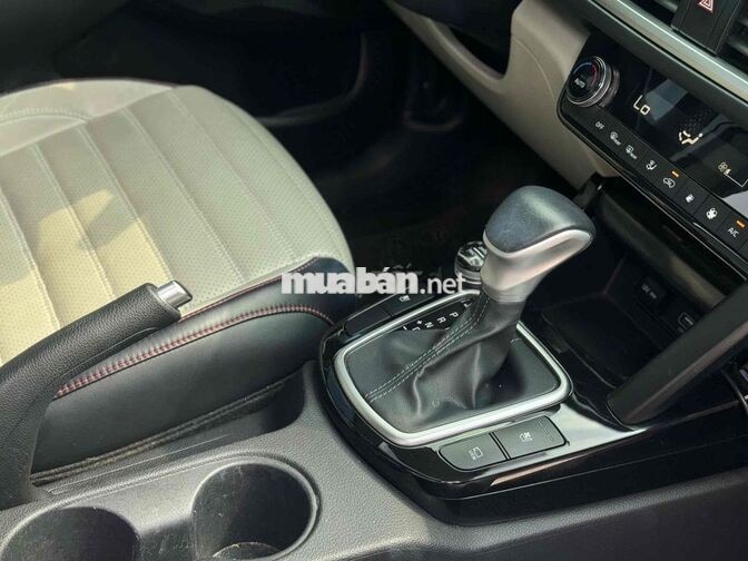 Kia Seltos Premium 1.4T 2022 Trắng 34.000 km