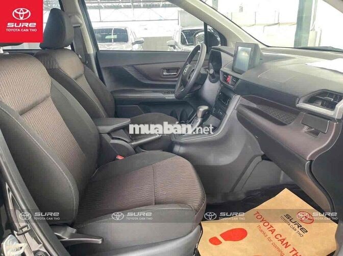Toyota Avanza Premio 1.5G AT 2022 Đen