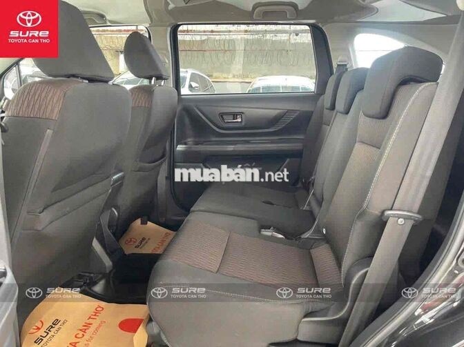 Toyota Avanza Premio 1.5G AT 2022 Đen