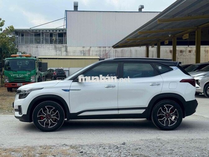 Kia Seltos Premium 1.4T 2022 Trắng 34.000 km
