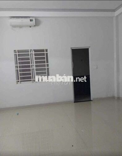 cho thuê nhà 3 tầng hẻm xe hơi Huỳnh Thị Hai 10 triệu
