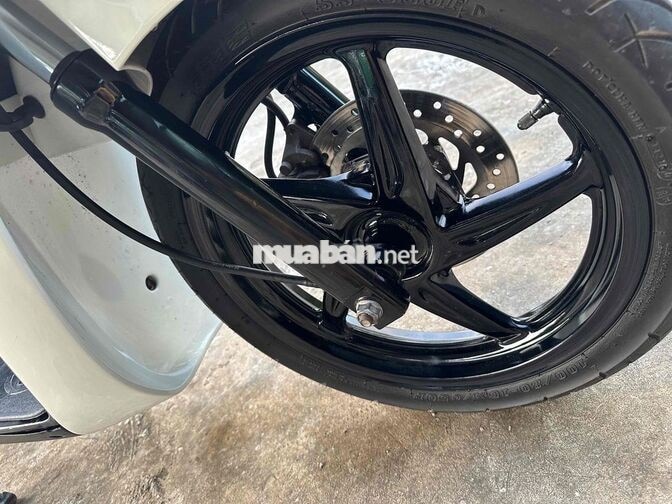 Honda SH 125 Trắng đen