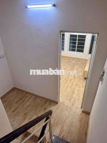Nhà 1tr2l sth, hẻm Tô Hiến Thành, Q10 | 2pn 2wc sẵn máy lạnh