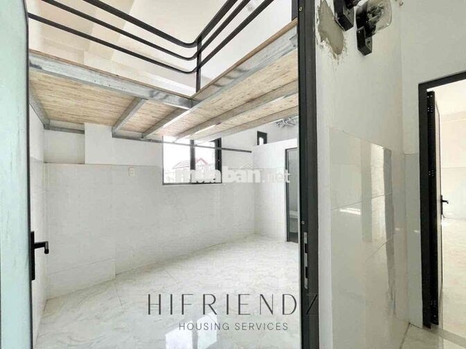 Cho Thuê Phòng Gác Cửa Sổ Trời Nội Thất Gần ĐH Văn Hiến - Đầm Sen Q11