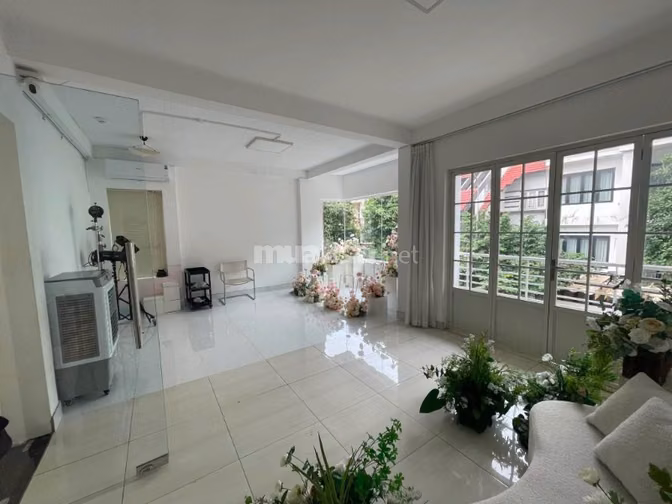 Cho Thuê Nhà Biệt thự mini số 7 Hoa Mai - Quận Phú Nhuận - Ngang 8x16