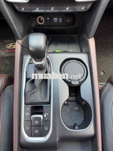 Hyundai SantaFe Premium 2019 đi lướt 50k một chủ