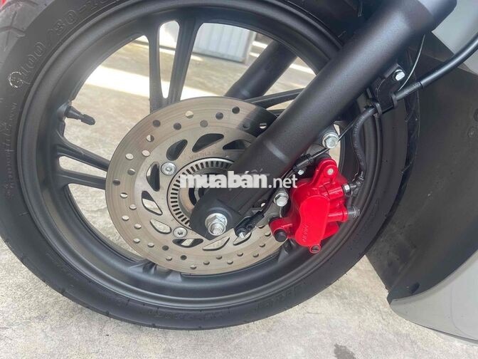 Honda SH 160i xám