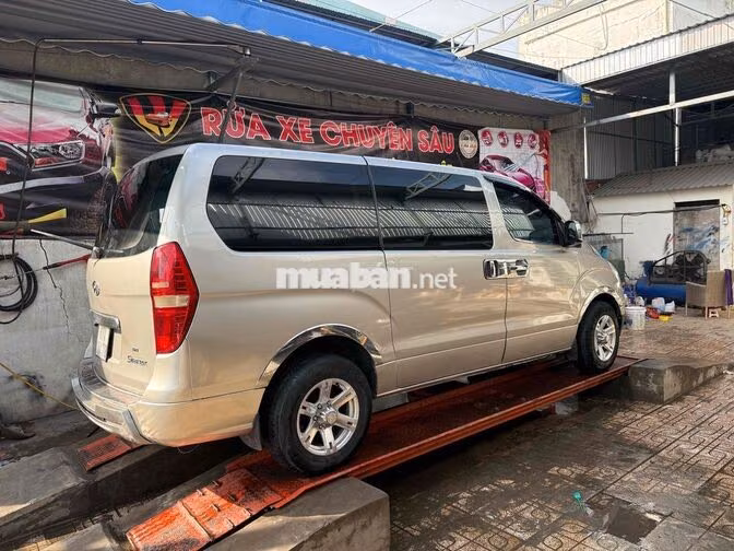 Hyundai County 2010 Dầu 9 chỗ