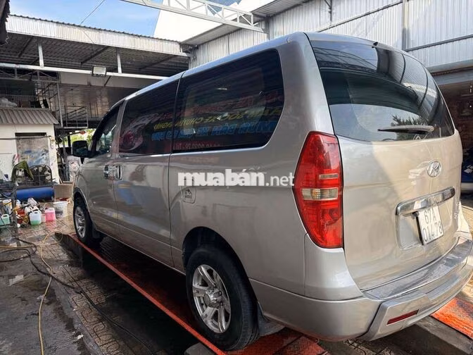 Hyundai County 2010 Dầu 9 chỗ