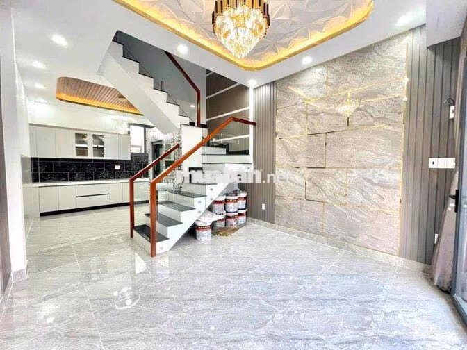 Cho Thuê Nguyên Căn 645 Trần xuân soạn