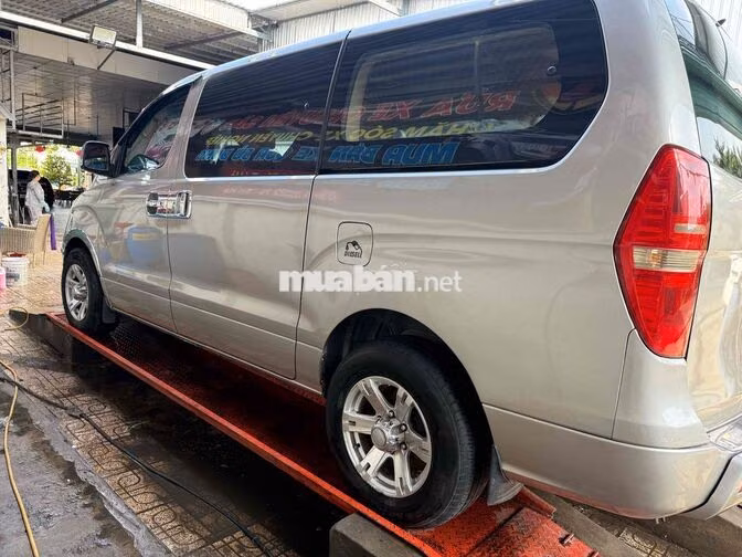 Hyundai County 2010 Dầu 9 chỗ