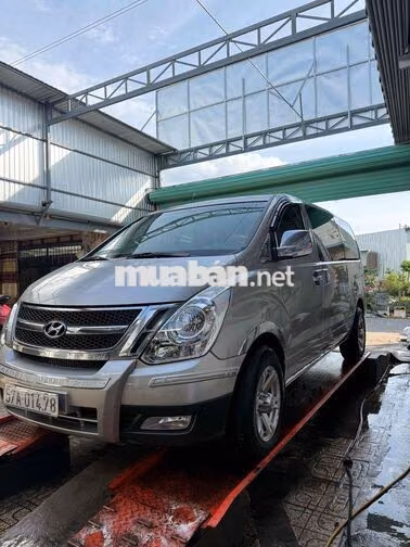 Hyundai County 2010 Dầu 9 chỗ