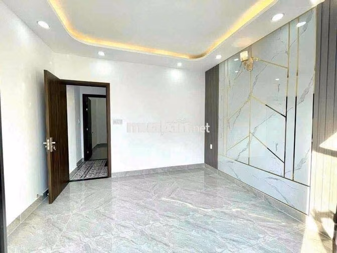 Cho Thuê Nguyên Căn 645 Trần xuân soạn