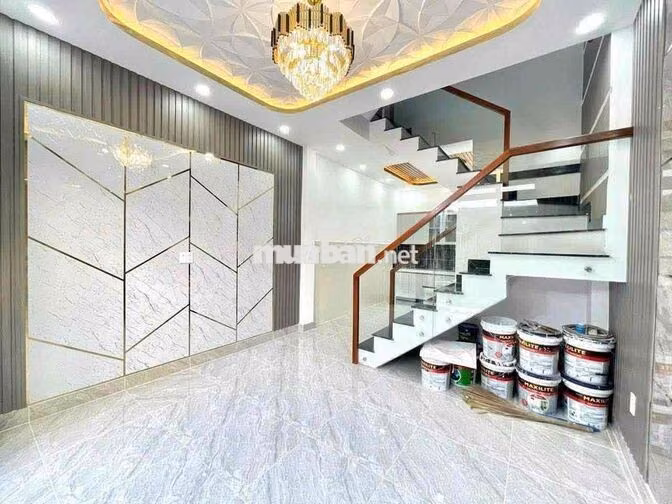Cho Thuê Nguyên Căn 645 Trần xuân soạn