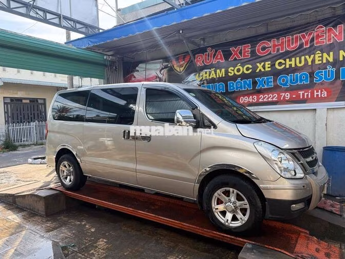 Hyundai County 2010 Dầu 9 chỗ