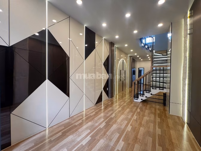 Bán nhà mặt tiền Cô Giang, Phường Cầu Kiệu, TPHCM