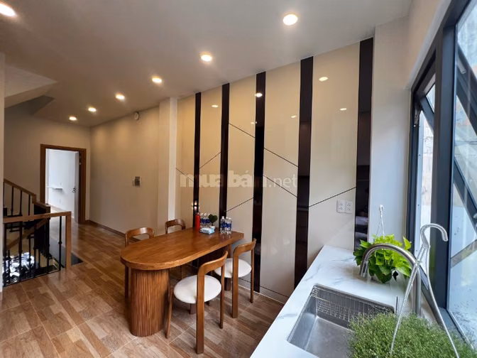 Bán nhà mặt tiền Cô Giang, Phường Cầu Kiệu, TPHCM