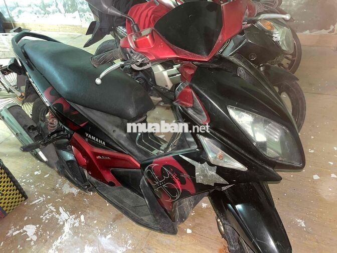 Xe tay ga Yamaha Thể thao Đỏ đen