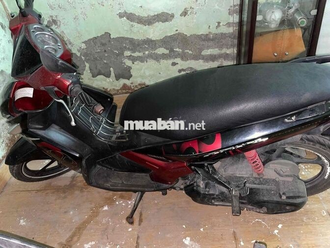Xe tay ga Yamaha Thể thao Đỏ đen