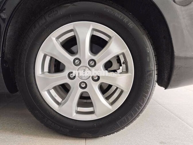 Toyota Camry Đen Số tự động Xăng 5 chỗ