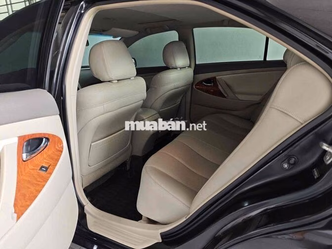 Toyota Camry Đen Số tự động Xăng 5 chỗ