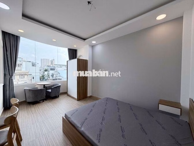Căn Hộ 1PN Tách Bếp Có Ban Công , Cửa Sổ View Kính 50m2