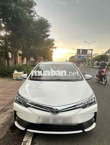 Toyota Corolla Altis 1.8G Số tự động Trắng