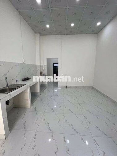 Nhà rộng mới 2 phòng hẻm đường Tầm Vu