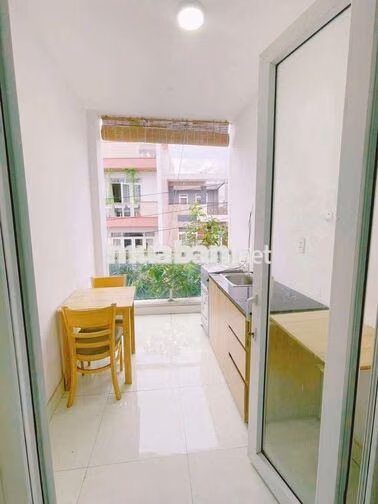 Phòng 50m2 Ban Công - Lê Đức Thọ  - Tách Bếp - Free Xe - Giá 7tr