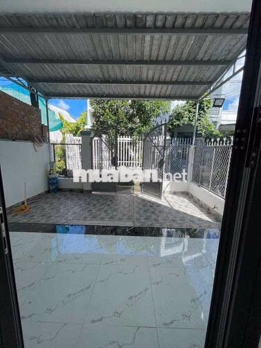 Nhà rộng mới 2 phòng hẻm đường Tầm Vu