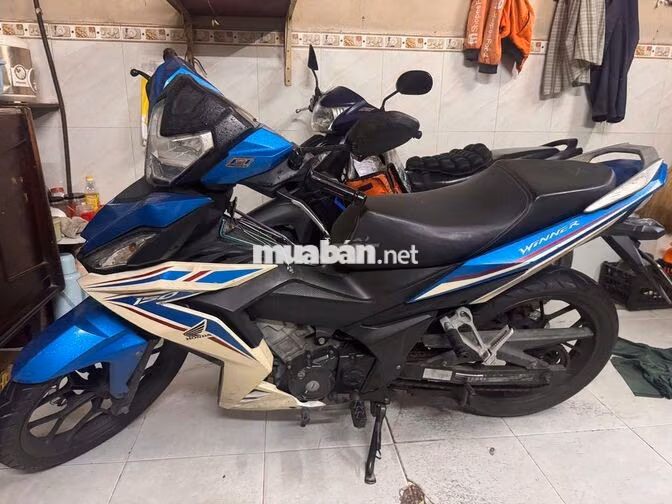 Honda Winner 2018 Xanh trắng đen