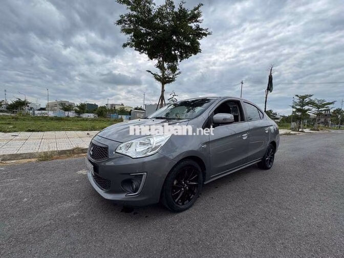 Mitsubishi Attrage Premium 2019 Xám