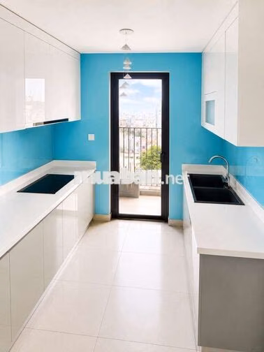 Bán căn góc 3pn tầng trung, giá mềm cho gia đình từ 2pn muốn up lên 3p