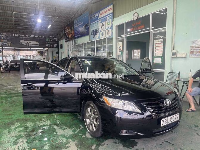 Toyota Camry Mỹ Đen 5 chỗ