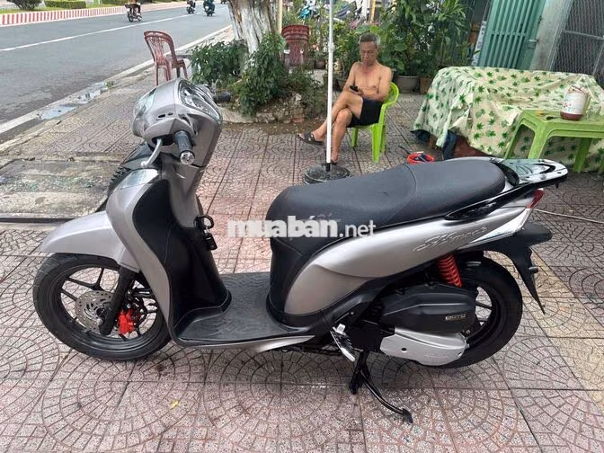 Honda SH Mode 2017 bep ga zin vinh long