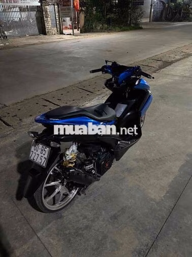 Yamaha NVX 155 V1 Xanh dương