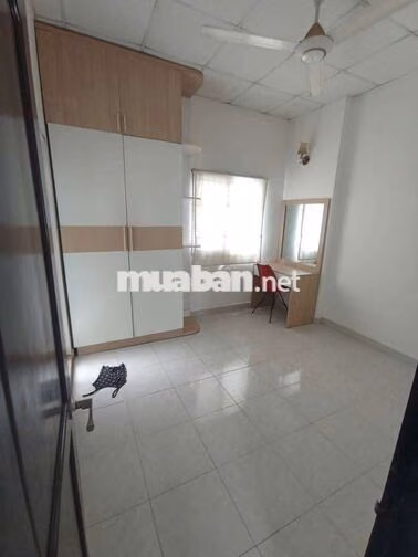 Nhà 3 tầng, 4PN 4WC,đối diện cổng Vạn Phúc city hbphuoc 