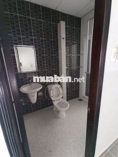 Nhà 3 tầng, 4PN 4WC,đối diện cổng Vạn Phúc city hbphuoc 
