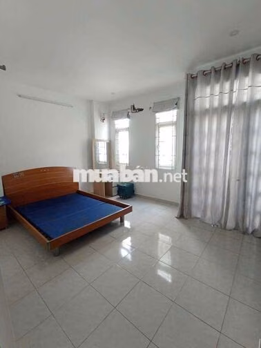 Nhà 3 tầng, 4PN 4WC,đối diện cổng Vạn Phúc city hbphuoc 