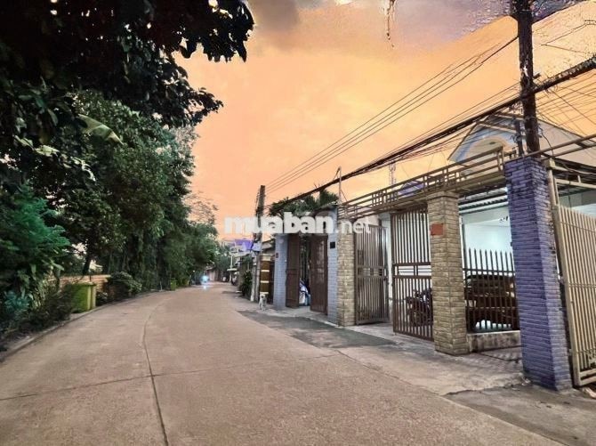 Bán nhà + 6 phòng trọ Bình Chuẩn 7, An Phú, 280m2, 4.7 tỷ