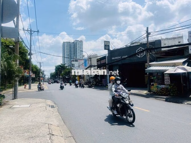 CHO THUÊ NHÀ MẶT TIỀN ĐƯỜNG THOẠI NGỌC HẦU 6,3X23M CẤP 4 THÔNG SUỐT